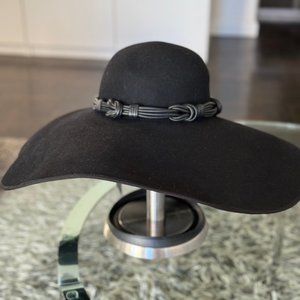 Elie Saab Hat with wide brim